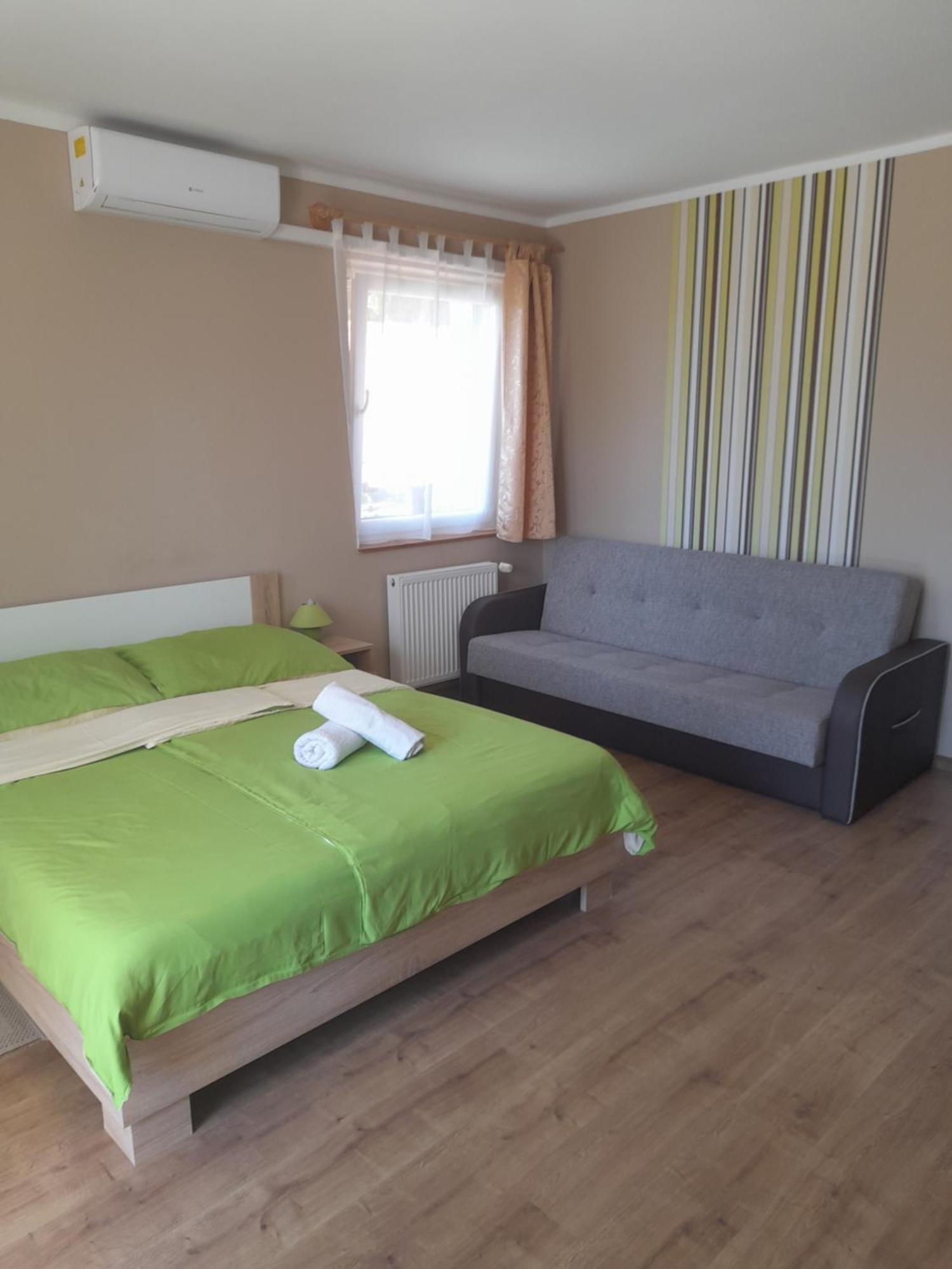 Berkes Vendeghaz Bed & Breakfast Badacsonytördemic Екстериор снимка