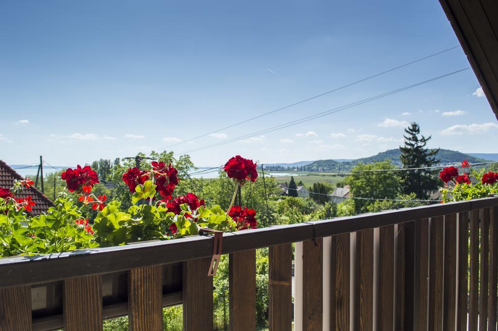 Berkes Vendeghaz Bed & Breakfast Badacsonytördemic Екстериор снимка